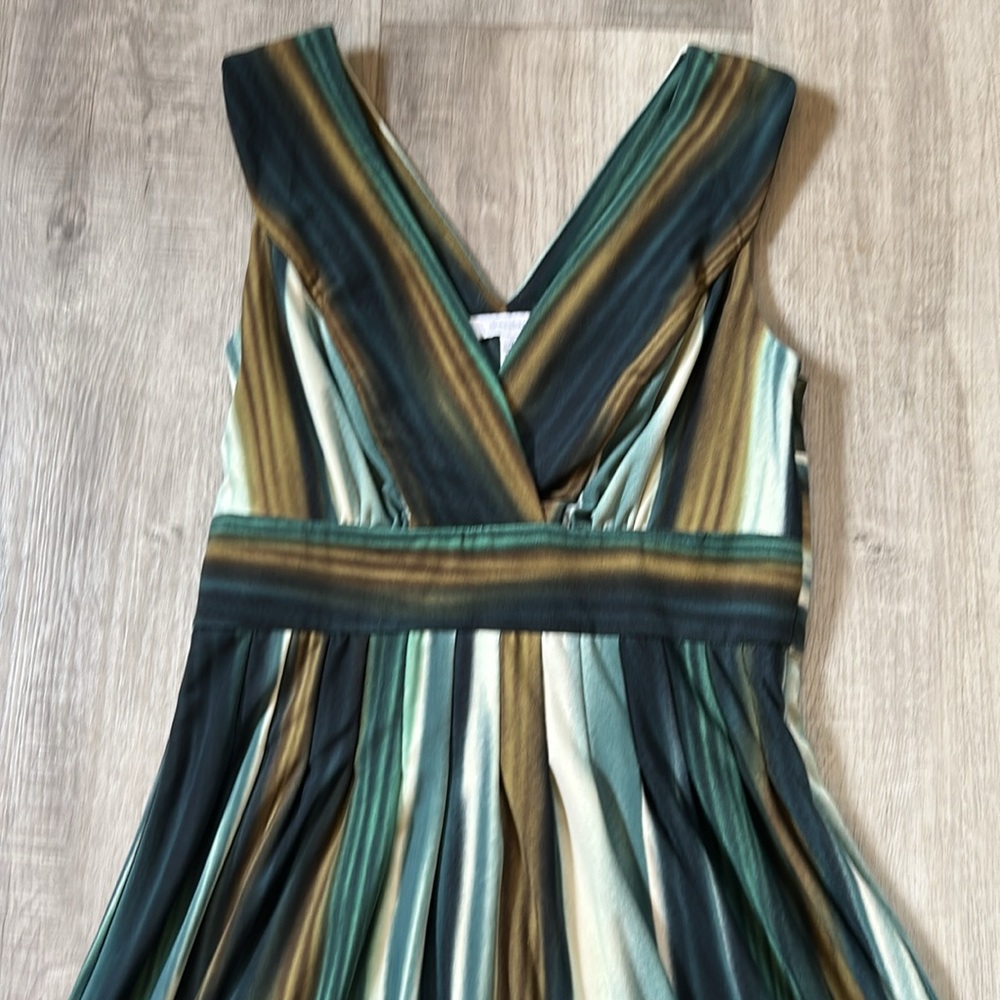 Dressbarn V-Neck Dress Sz 4 - Picture 2 of 6